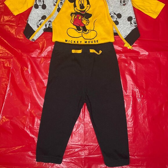 Infant Boys 4 Piece Set - Picture 2 of 13